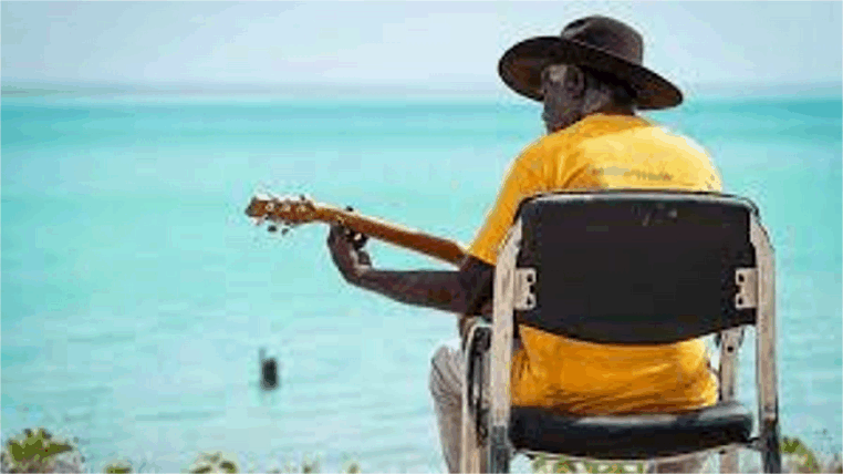 East Arnhem Land 클랜 리더 Djawa Yunupiŋu의 연례 Garma Festival을 앞두고 단합을 위한 음악적 요청