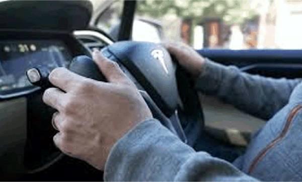 EV 배터리는 가정을 운영하거나 전력망에 전력을 공급하는 데 적합하지만 일부 자동차 브랜드는 ‘아니요’라고 말합니다.