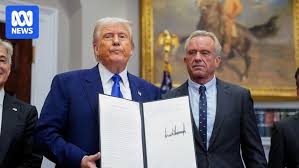 도널드 트럼프의 보건 책임자인 RFK 주니어가 백신에 대해 공화당을 분열시키고 있다