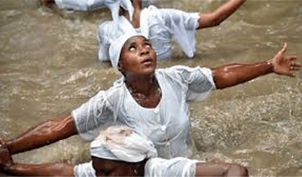 인간이 종교를 믿는 데에는 몇 가지 주요 이유가 있습니다